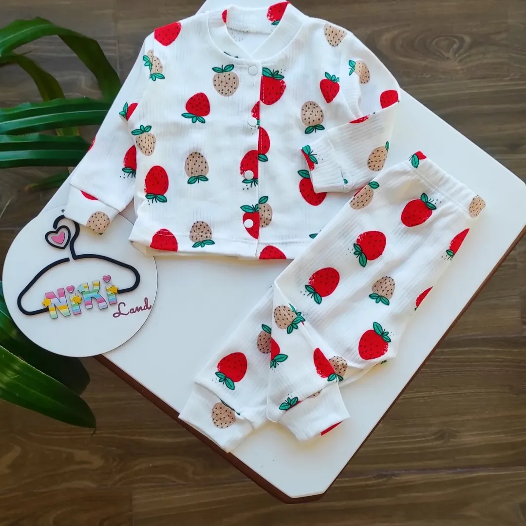 ۲۰۱ ست مانتویی و شلوار نوزادی Nayinom