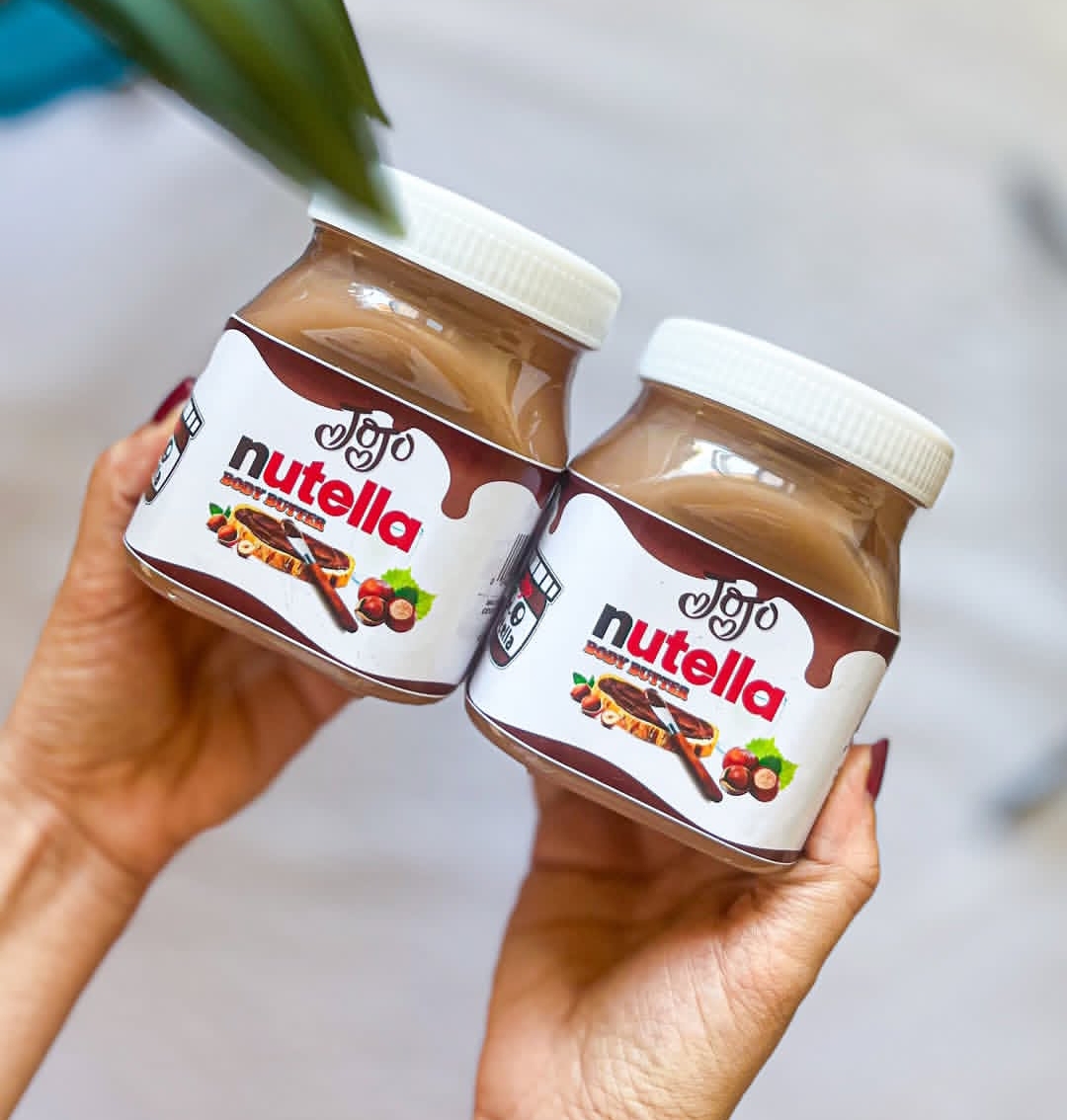 کره بدن نوتلا (Nutella) نرم کننده و تغذیه کننده پوست