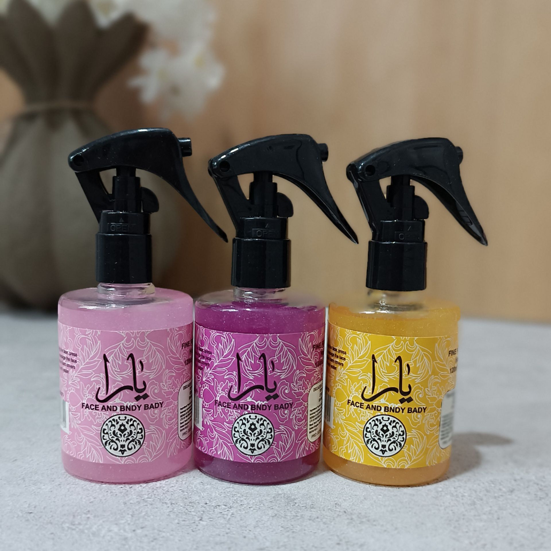 عطر مو یارا شاین دار 120 میل | خوشبو کننده و براق کننده مو با رایحه یارا