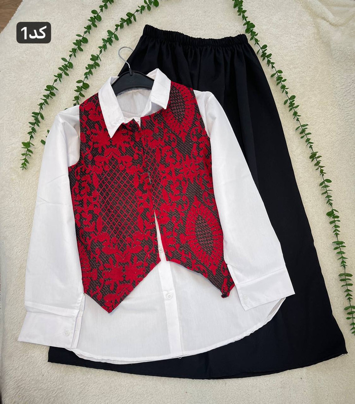 سه تیکه ژیله شومیز دامن ژینا جنس ژیله تافته شومیز داکرون دامن کرپ پرشین فری سایز