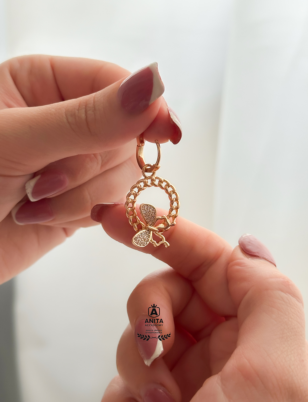 anita accessory