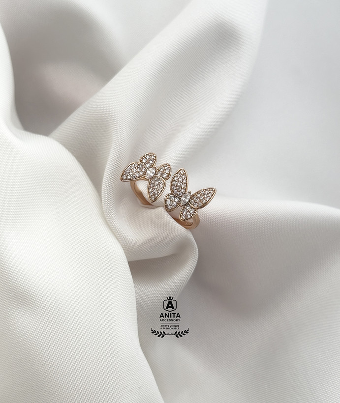 anita accessory