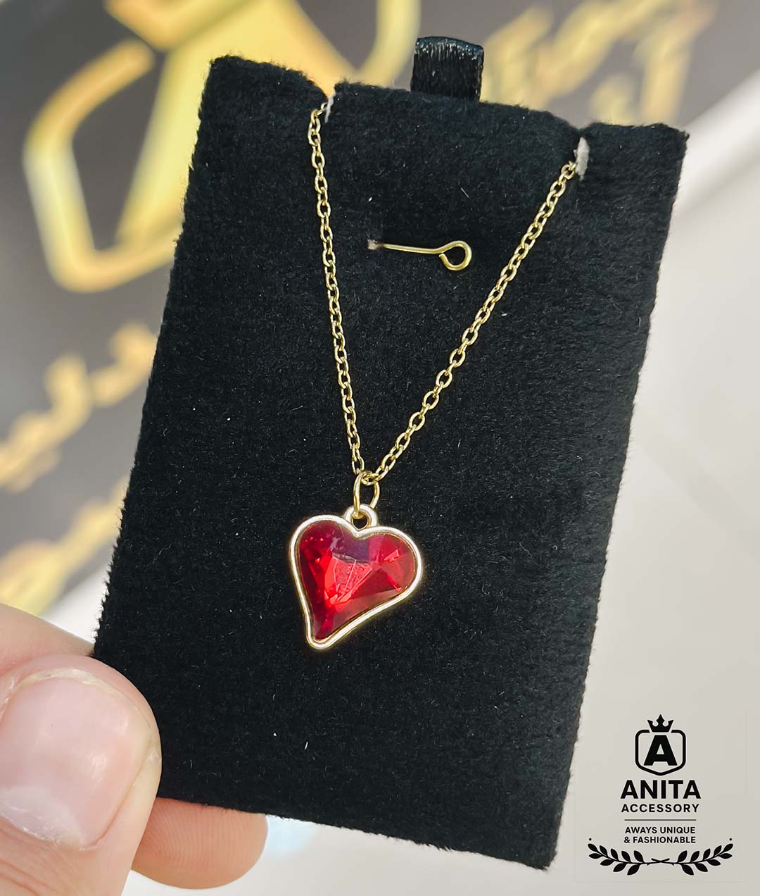 anita accessory