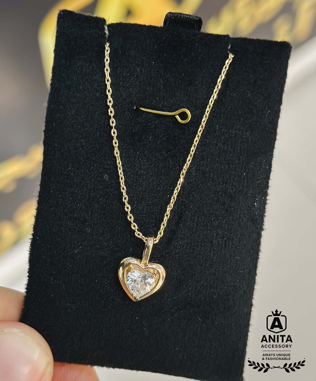anita accessory