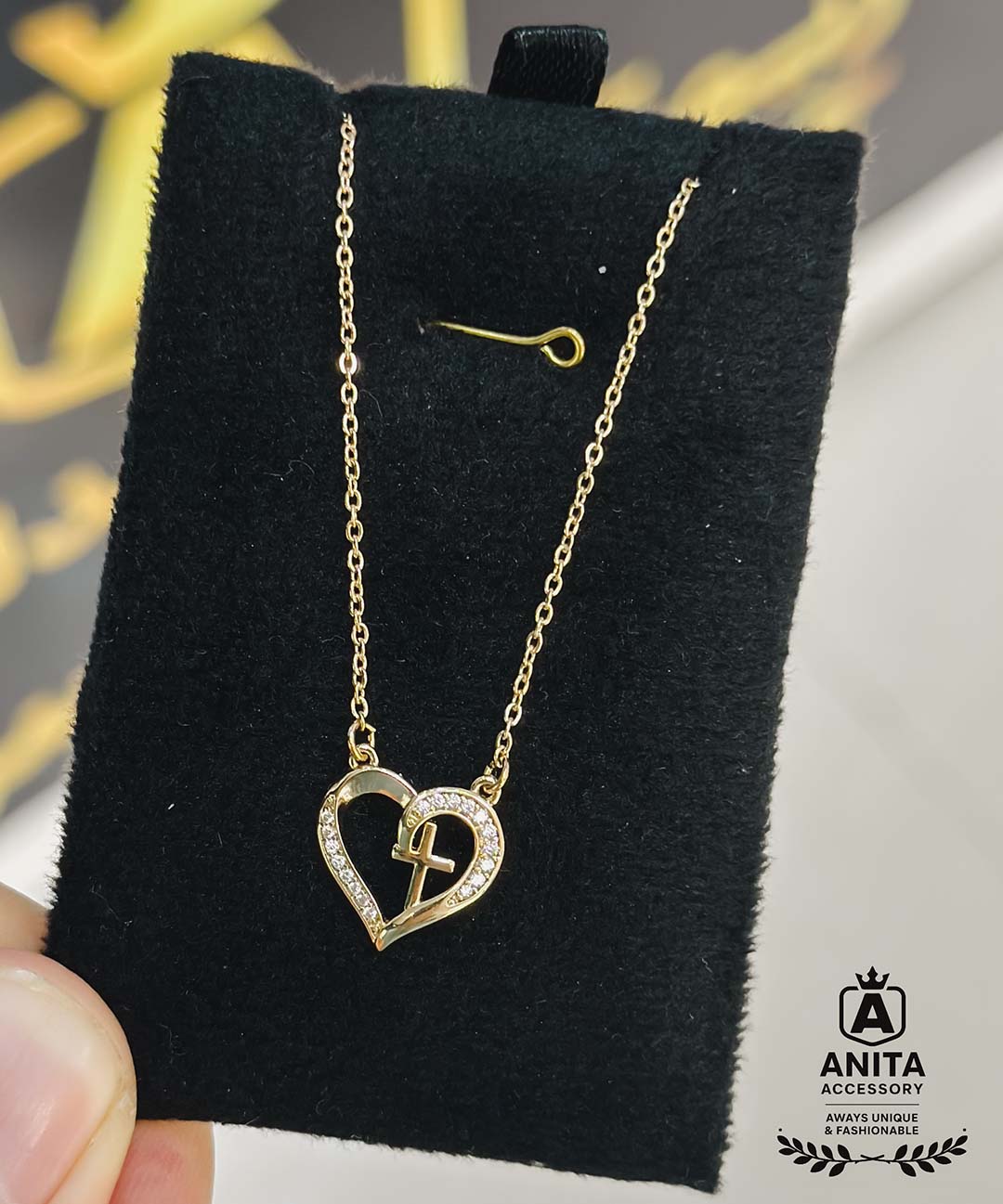 anita accessory