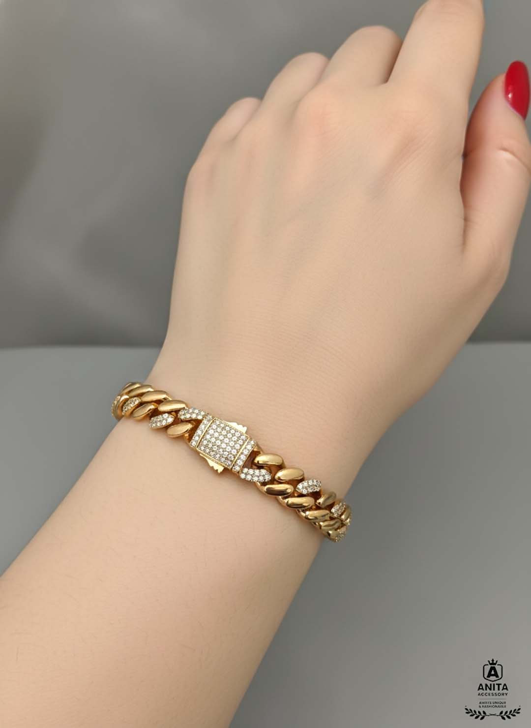 anita accessory
