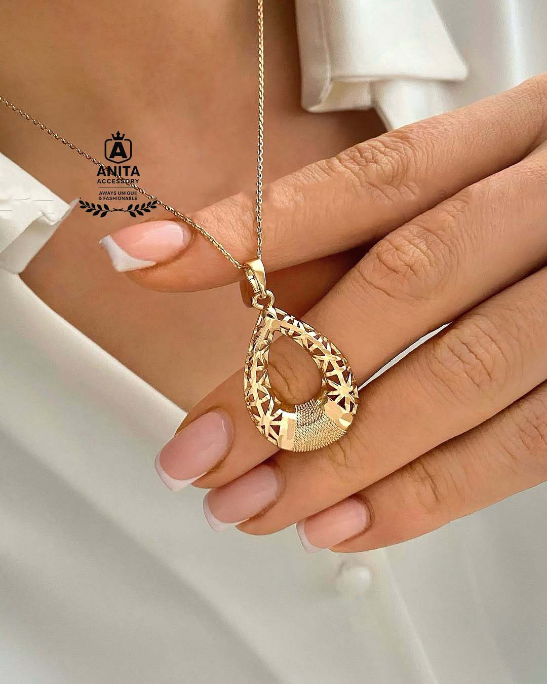anita accessory