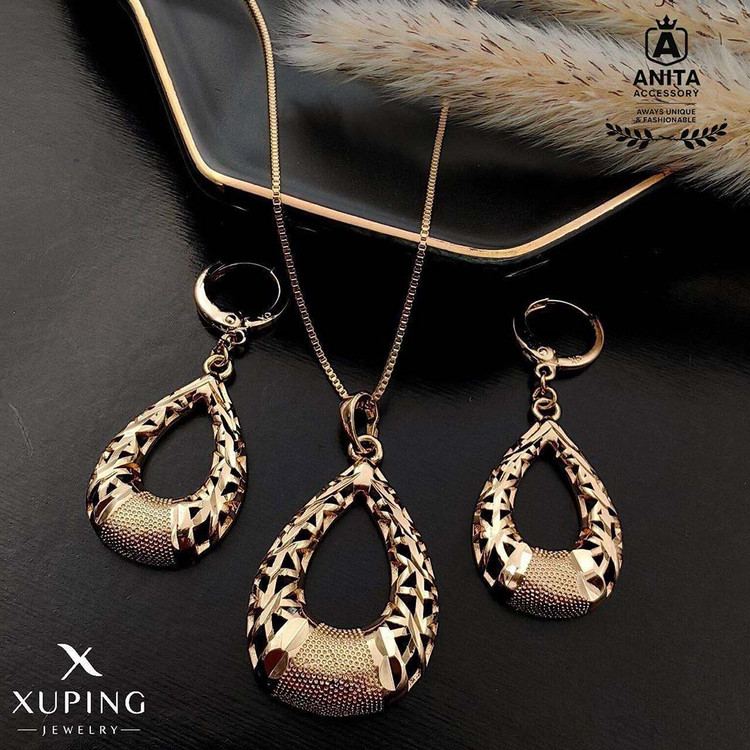 anita accessory