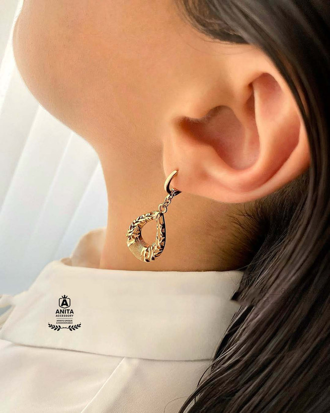 anita accessory