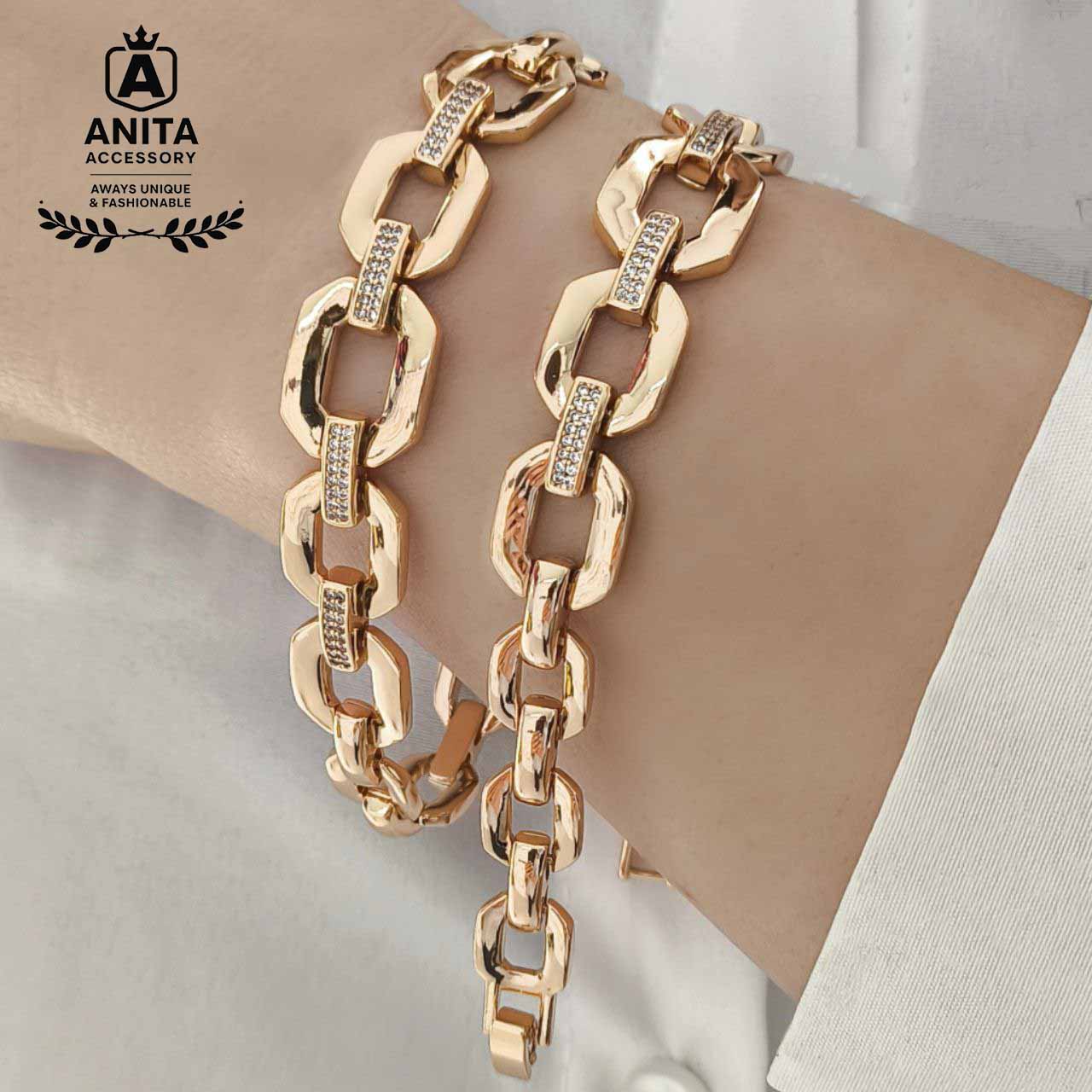 دستبند زنانه کارتیر ژوپینگ،رنگ ثابت،مشابه نمونه طلا،ضد حساسیت،نگین مخراج کاری شده،برند معتبر ژوپینگ