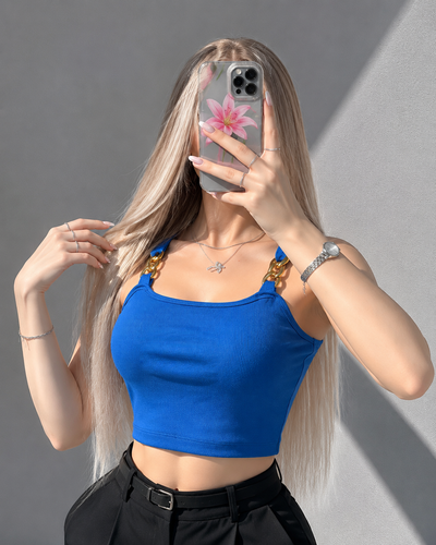 نمای اصلی و طراحی کلی کراپ تاپ بند کارتیر زنانه کد ۱۰۶۹