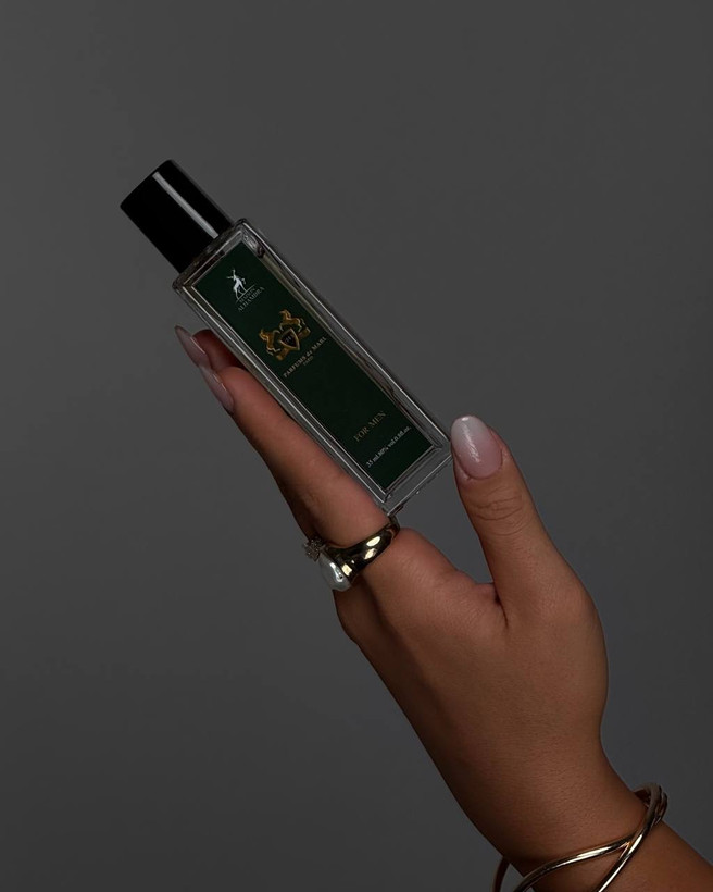 جزئیات درب و برچسب عطر مارلی-هالتان