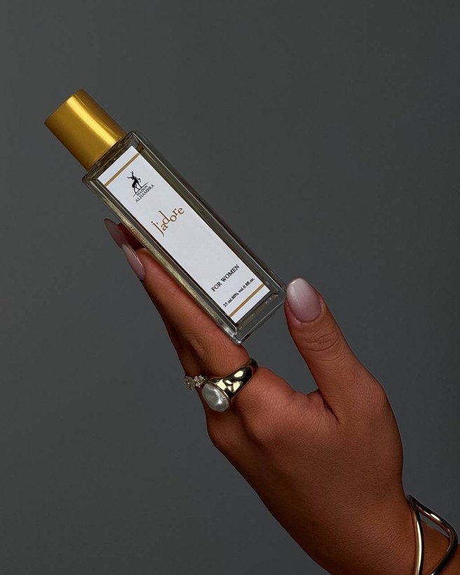 بستهبندی و طراحی ظرف عطر جادور