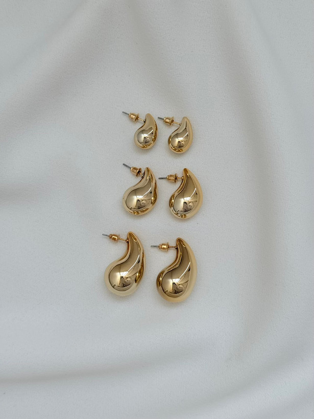 نمای جانبی و طراحی ظاهری گوشواره تکی مینیمال ۱۱۰۲۲ طرح شیک و ضد حساسیت با رنگبندی جذاب