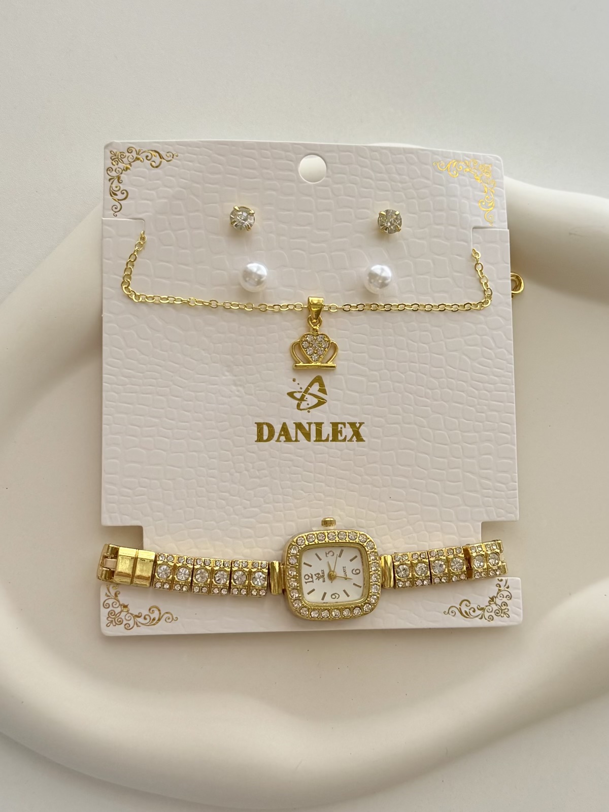 طراحی مدرن و بسته‌بندی اصلی پک ساعت و نیمست - کد ۴۰۱۰ مجموعه کامل و شیک مناسب هدیه در نمای کامل