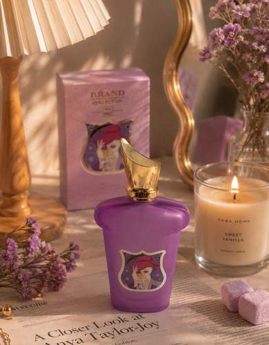 طراحی مدرن و بستهبندی اصلی عطر مینی عطر ادکلن مینی کازاموراتی لاتوسکا بنفشCasamorati La Tosca حجم 25 میل رایحه ماندگار در حجم کوچک در نمای کامل