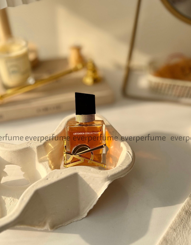 جزئیات کیفیت و متریال عطر مینی عطر ادکلن مینی ایو سن لورن لیبر-لیبره اینتنس (آرتمیوس کالکشن) ( Yves Saint Laurent Libre Intense (Artemios Collection حجم 30 میل(شرکتی) رایحه ماندگار در حجم کوچک در نمای نزدیک