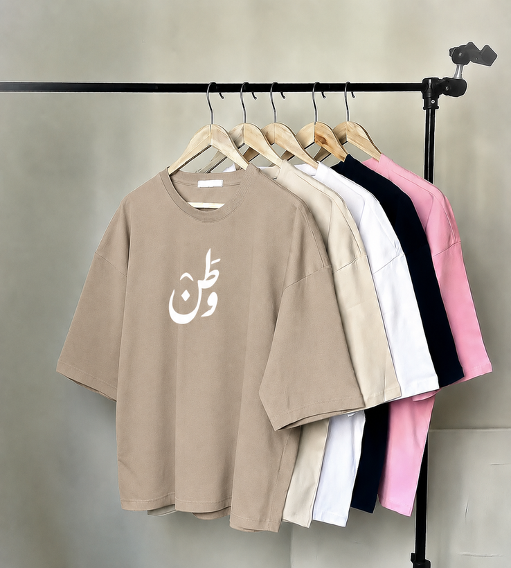 جزئیات دقیق و متریال تیشرت باکسی وطن اسپرت دخترانه و پسرانه کیفیت عالی و طراحی شیک در نمای ماکرو