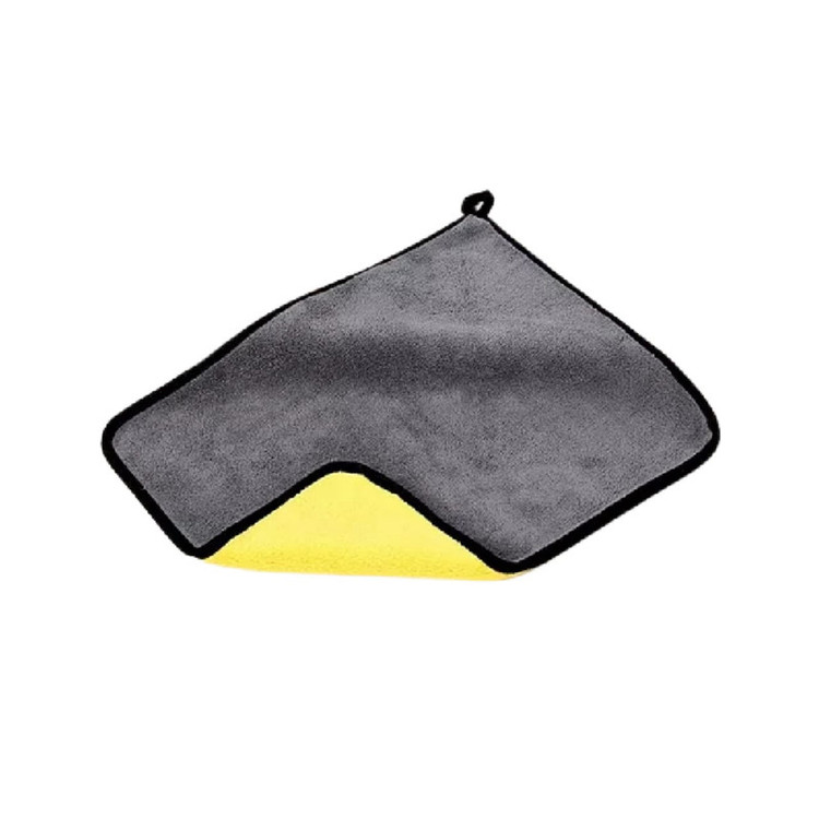 نمای جانبی و طراحی ظاهری حوله دستمال نظافت خودرو و منزل میکروفایبر ۷۰ گرمی مدل 40×30 با رنگبندی جذاب