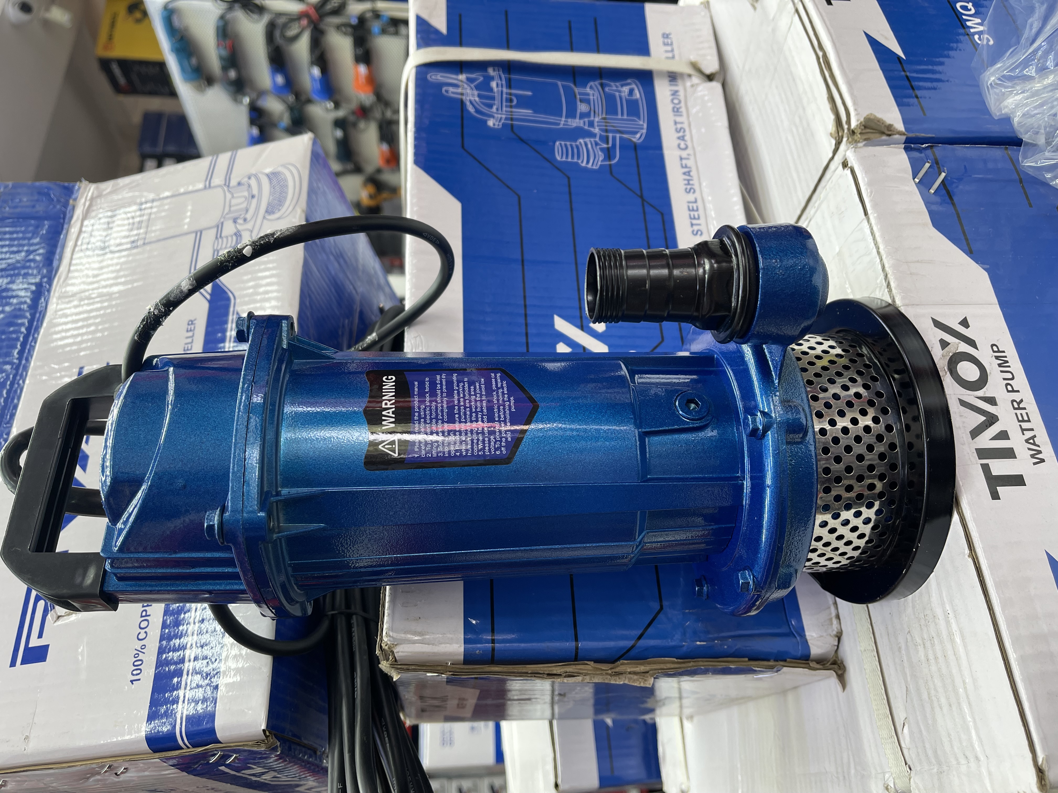 نمای پشت و اجزای تشکیل‌دهنده کفکش ۱ اینچ ۲۰ متری ریوال مدل QDX1.5-20-0.37 با کیفیت بالا