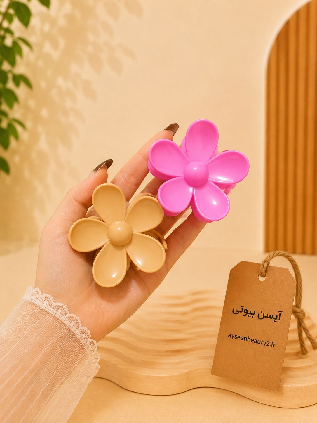 نمای قدی کلیپس مو بابونه سایز متوسط با تمرکز بر طراحی و کارایی محصول