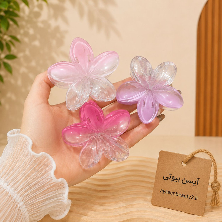 طراحی مدرن و استاندارد کلیپس مو زنانه گل بابونه سایز بزرگ در نمای کامل