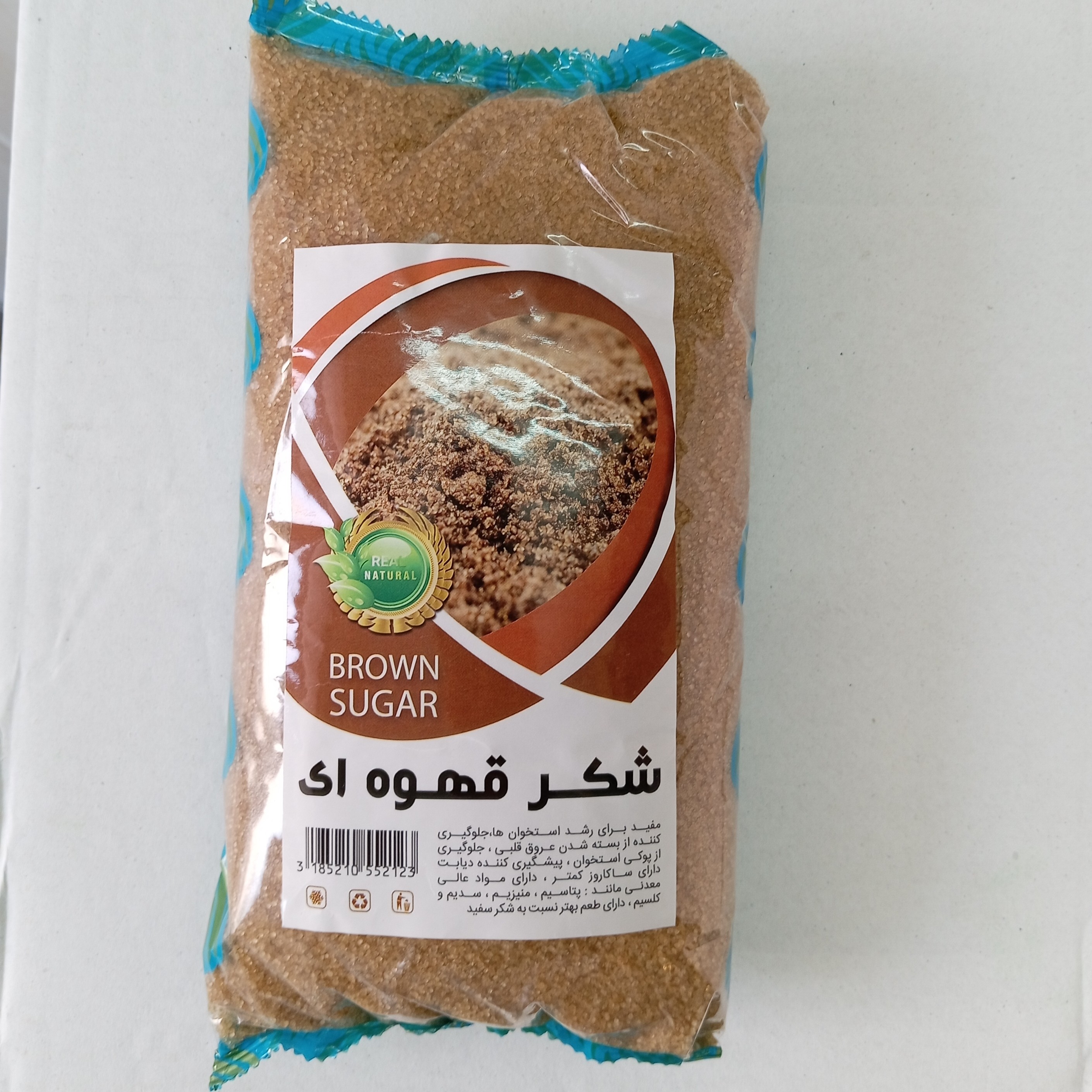 نمای جانبی و طراحی ظاهری شکر قهوه ای 800 گرم با رنگبندی جذاب