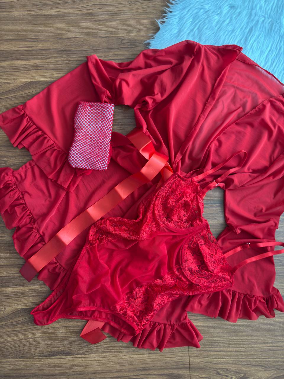 تصویر تخصصی ست لباس سه تیکه همراه با بادی زنانه فنر دار جوراب ربدوشامبر با نمایش ویژگیها و جزئیات فنی - نمای 14_1