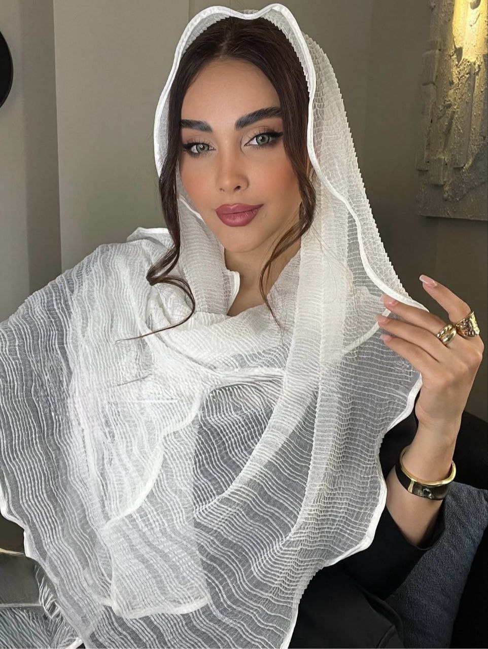 طراحی مدرن و استاندارد شال دورگان زنانه بهاره در نمای کامل - نمای 10_1