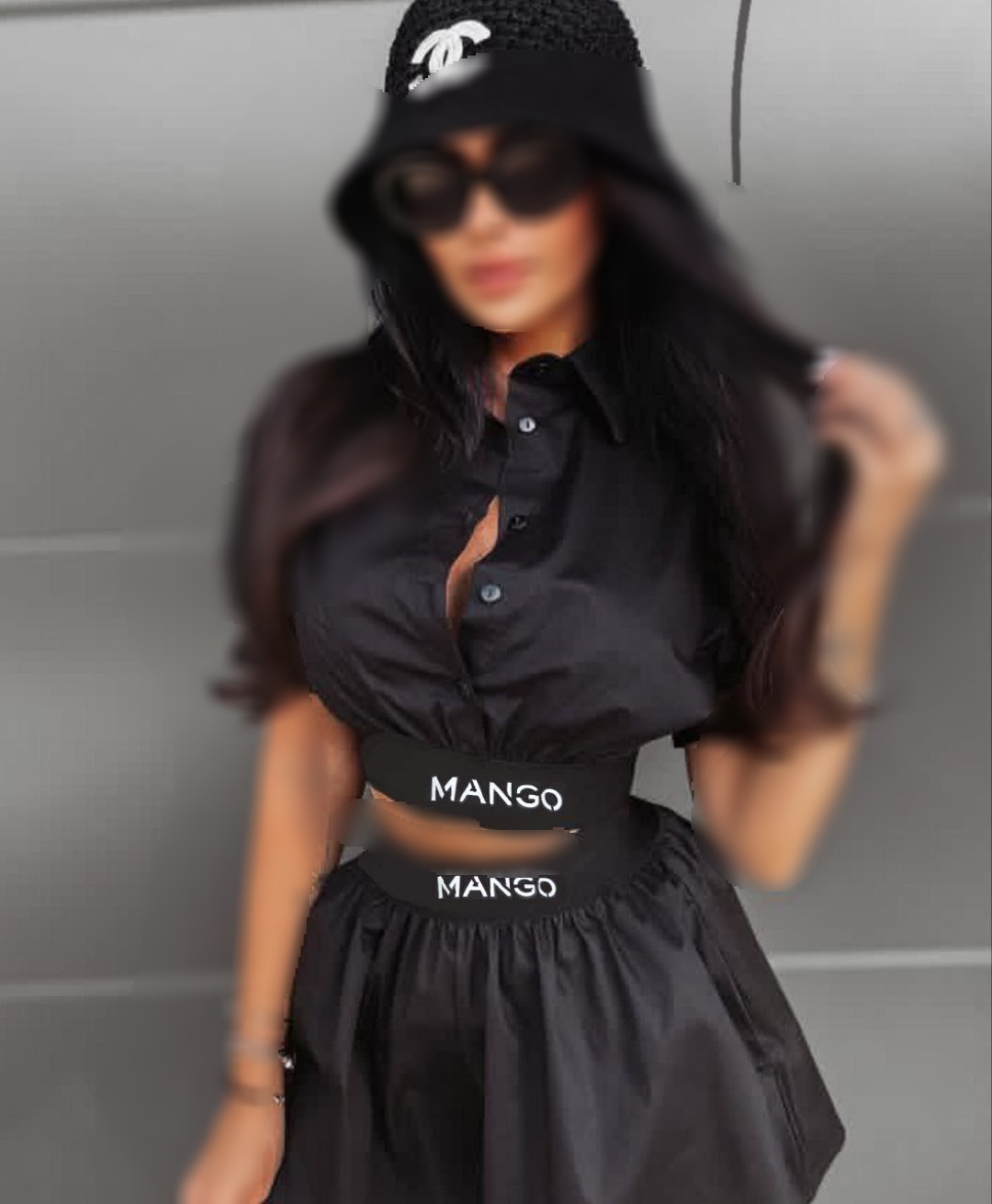 نمای جانبی و طراحی ظاهری کراپ دامن MANGO ورزشی با رنگ‌بندی جذاب