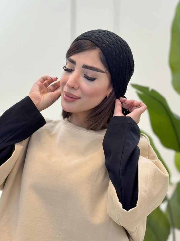 جزئیات دقیق قطعات و اجزای دورگ قلاب بافی سه گوش در نمای ماکرو - نمای 5_1
