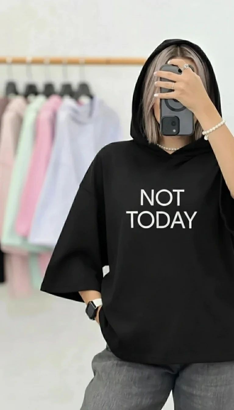 نمای کامل تیشرت باکسی کلاه دار NOT TODAY همراه با بستهبندی اصلی و جزئیات محصول - نمای 5_1