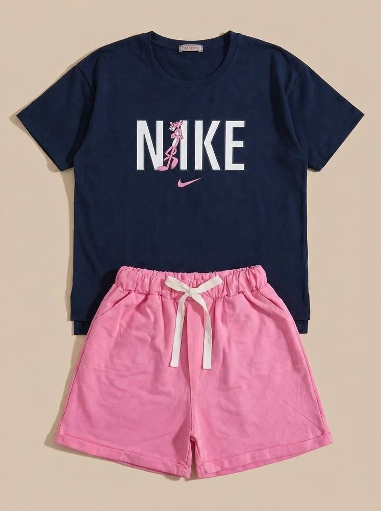 بسته‌بندی اورجینال ست تیشرت شورت زنانهک چاپ NIKE همراه با مشخصات فنی محصول