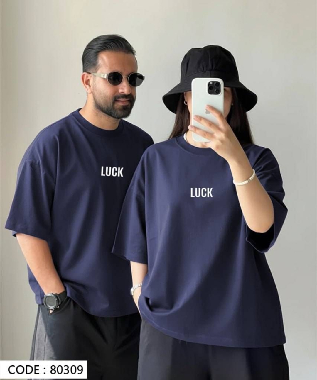 تصویر تخصصی تیشرت باکسی LUCK کاپلی با نمایش ویژگیها و جزئیات فنی - نمای 10_1