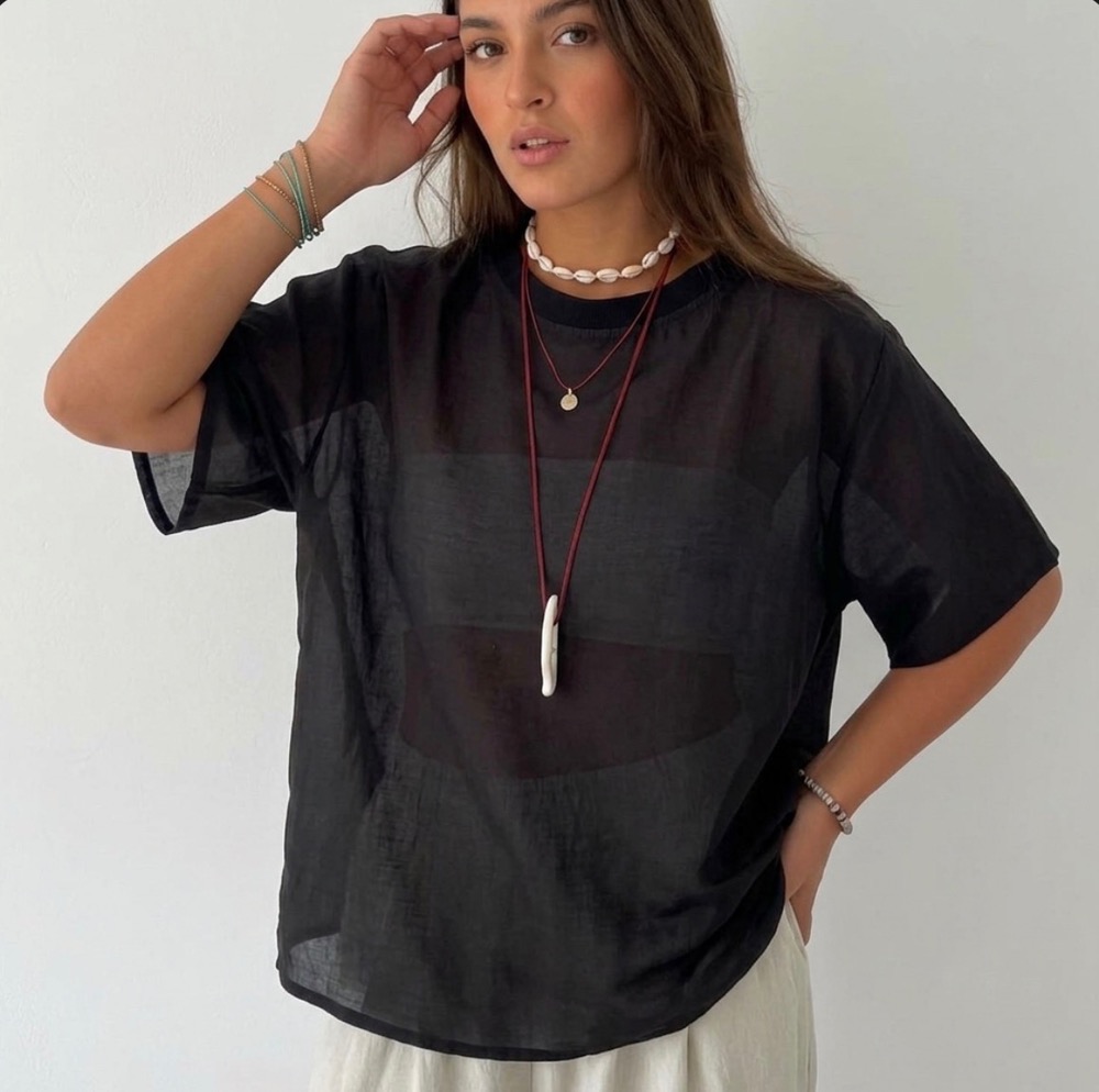 بستهبندی اورجینال تیشرت باکسی شیشه ای sherry همراه با مشخصات فنی محصول