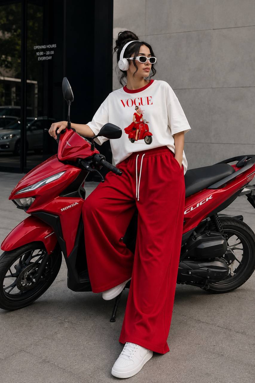 تصویر ست باکسی VOGUE تیشرت و جاگر با نورپردازی مناسب و نمای واضح محصول