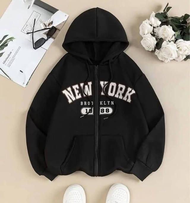 نمای پشت و اجزای تشکیل‌دهنده سویشرت New York زنانه با کیفیت بالا