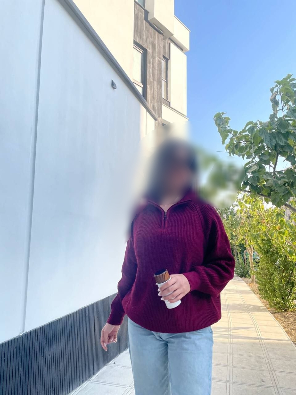 تصویر بافت نیم زیپ آکریلیک زنانه زمستانه با نورپردازی مناسب و نمای واضح محصول