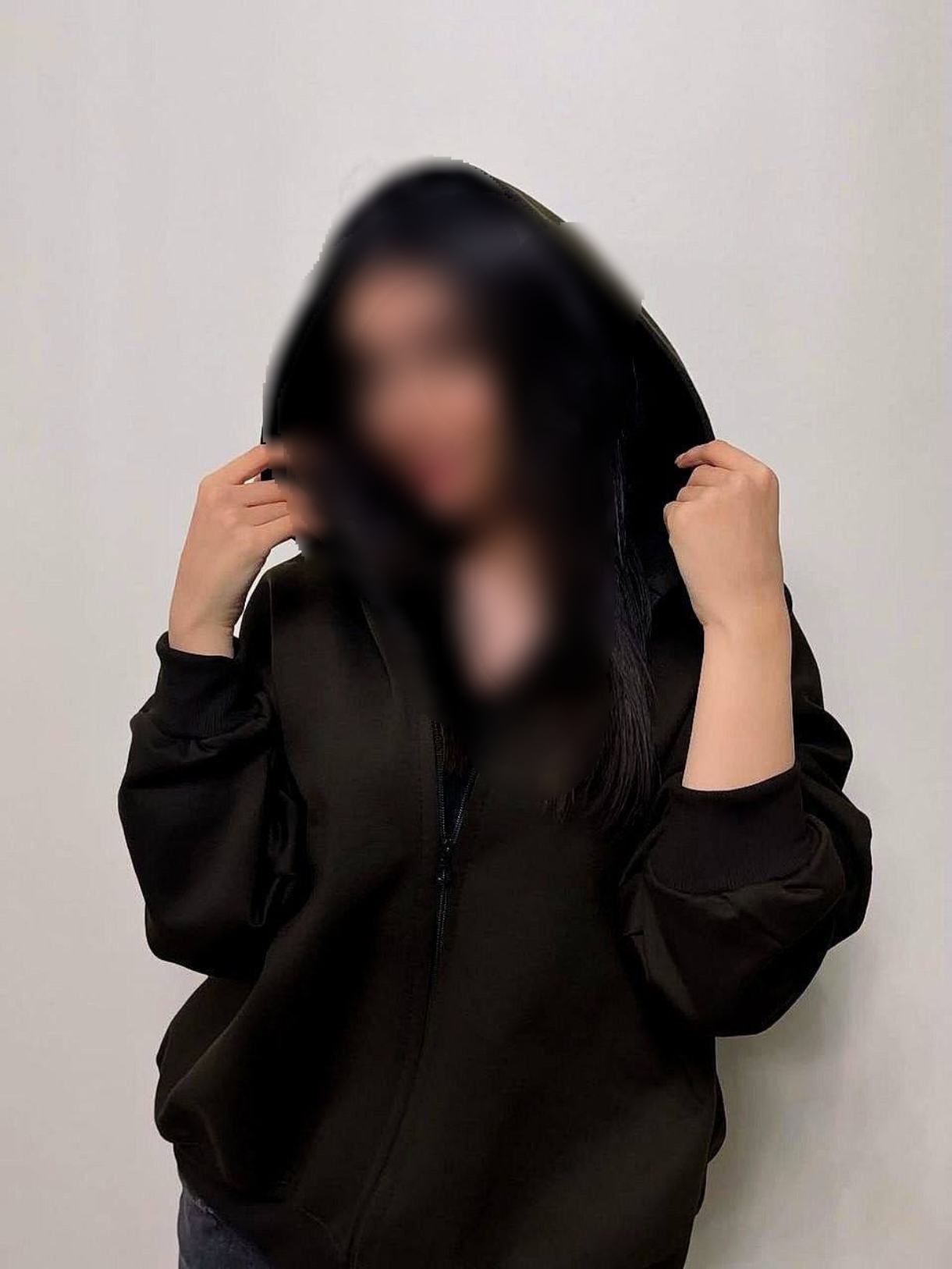 بستهبندی اورجینال سویشرت LA زنانه همراه با مشخصات فنی محصول