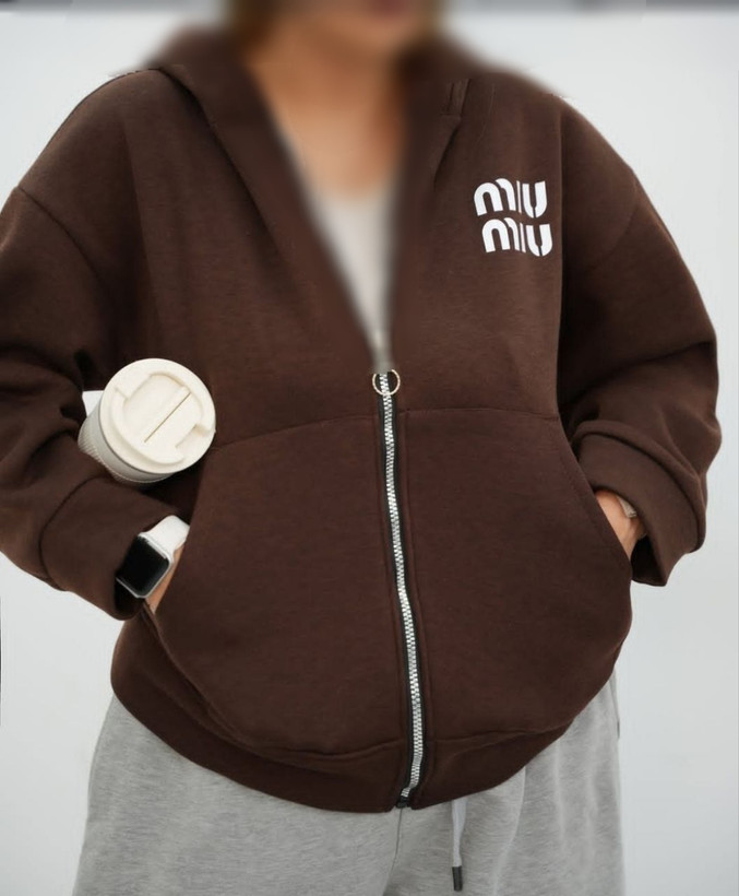 جزئیات کیفیت ساخت و متریال بهکاررفته در سویشرت بیسیک miumiu زنانه