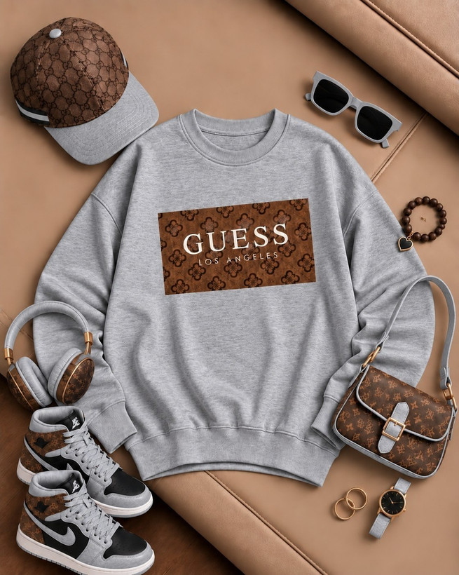 نمای کامل دورس تو کرکی یقه گرد کاپلی guess همراه با بستهبندی اصلی و جزئیات محصول