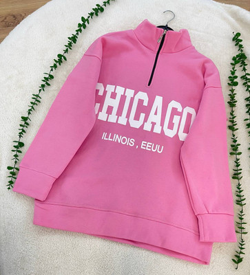 جزئیات دقیق قطعات و اجزای دورس CHICAGO زنانه توکرکی در نمای ماکرو